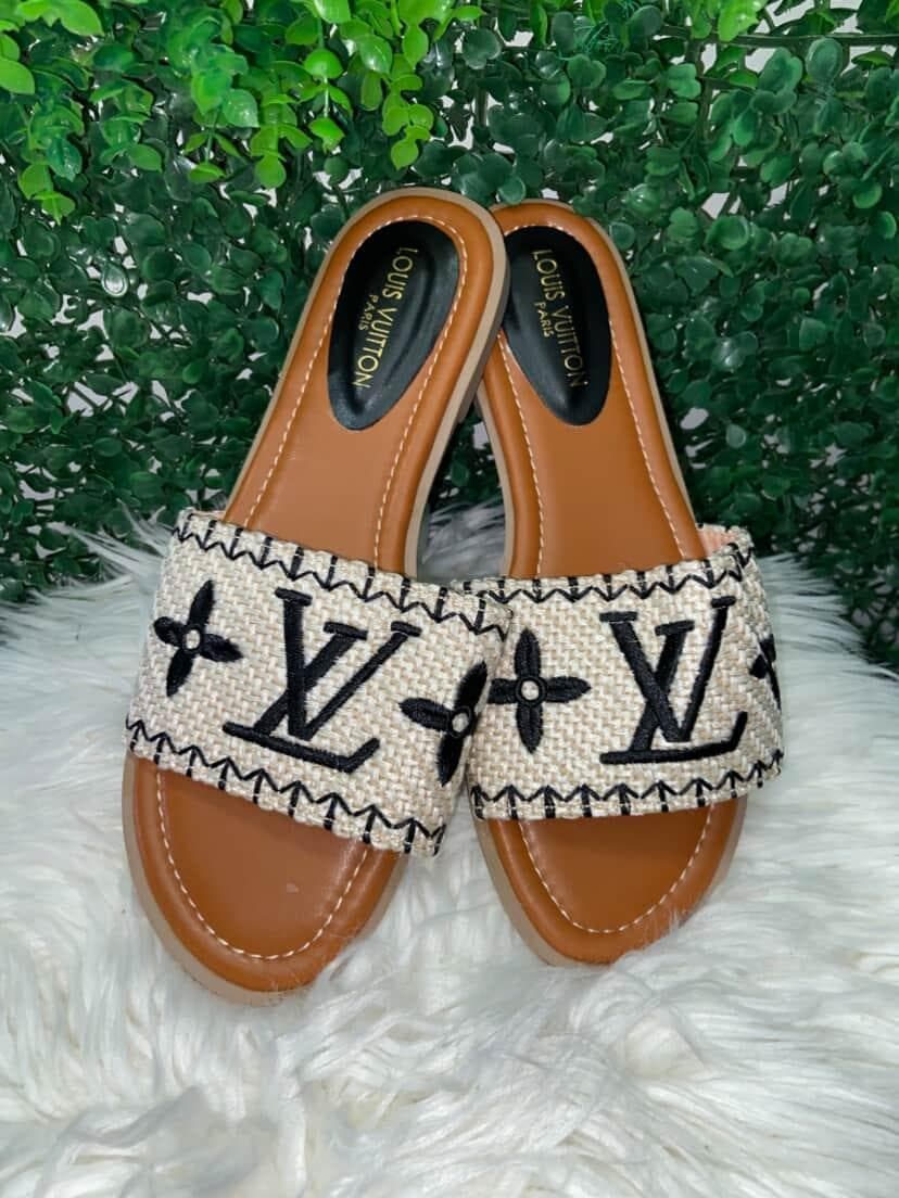 LV Crochet Pattern Slide Slippers